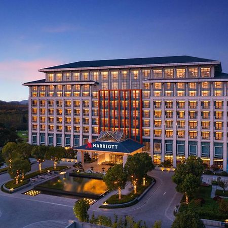 อู๋สี แมริออท โฮเต็ล ลีหูเลค Hotel อู๋ซี ภายนอก รูปภาพ